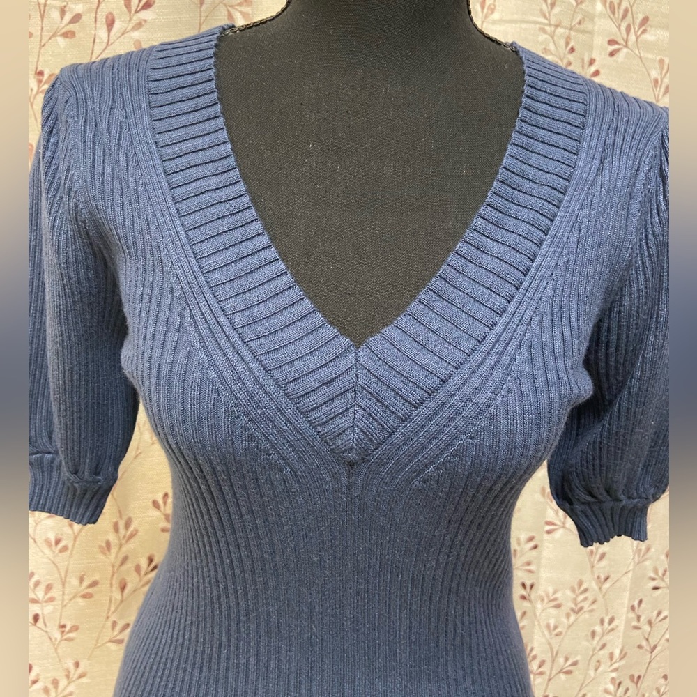 Worthington - Women's V-Neck Elbow Sleeve Pullover Sweater (NWOT) - Picture 3 of 9
